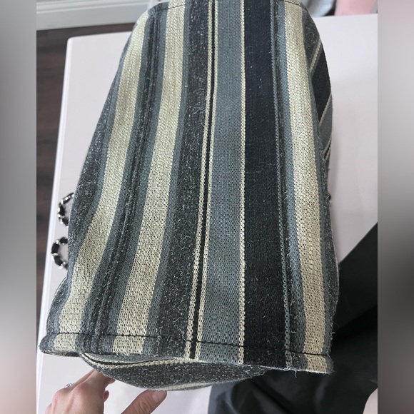 AUTHENTIC CHANEL large shopping tote in Navy blue - Picture 6 of 9